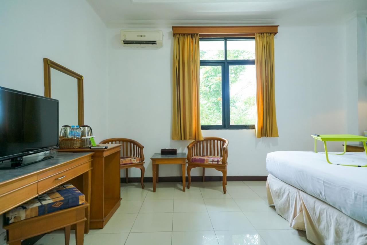 Urbanview By Millenium Hotel Pangkal Pinang Dış mekan fotoğraf